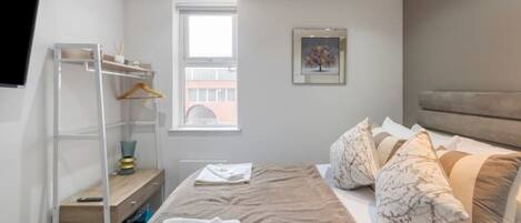 1 Schlafzimmer, Bügeleisen/Bügelbrett, WLAN, Bettwäsche