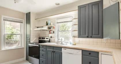 Peaceful 3BR home; 5 min walk to downtown Milford!