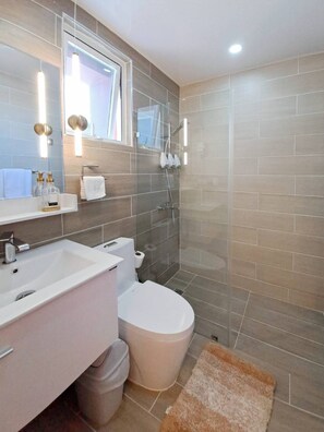 Bathroom - Goistay Lujoso Descanso¡reserva Ya!gym, Pool, Wifi (Santo Domingo)