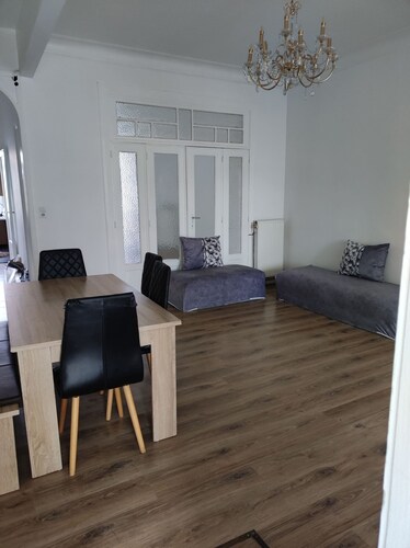 Room in Guest Room - Charming Room W Located in Brussels