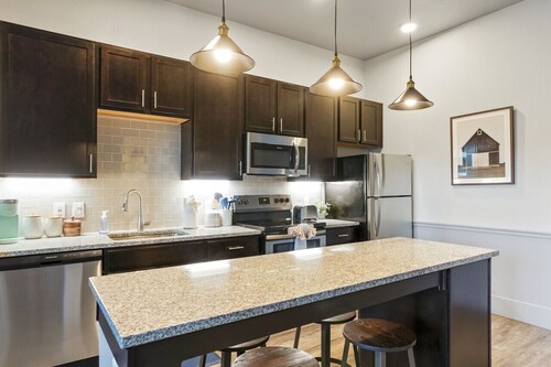 Golden Condo - Patio w/ MTN Views, Walk to DT Golden + School of Mines