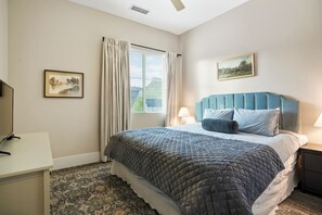 1 bedroom, iron/ironing board, free WiFi, bed sheets - Incredible Golden Location- Close to Red Rocks + School of Mines (Golden)