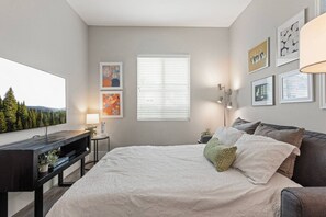 1 makuuhuone, silitysrauta/-lauta, vauvan matkasänky, ilmainen Wi-Fi