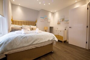 2 soverom, strykejern/-brett, wi-fi og sengetøy