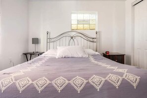 2 habitaciones, tabla de planchar con plancha y wifi gratis 