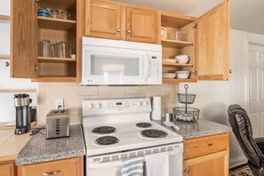 Fridge, microwave, oven, stovetop - Modern 2BR home; 5 min walk to downtown Milford! (Milford)