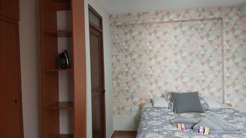 2 Schlafzimmer, Bügeleisen/Bügelbrett, WLAN, Bettwäsche
