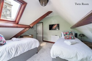 3 quartos, Wi-Fi de cortesia, roupa de cama