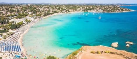 Villa, 3 Bedrooms, Smoking, Garden View | Beach