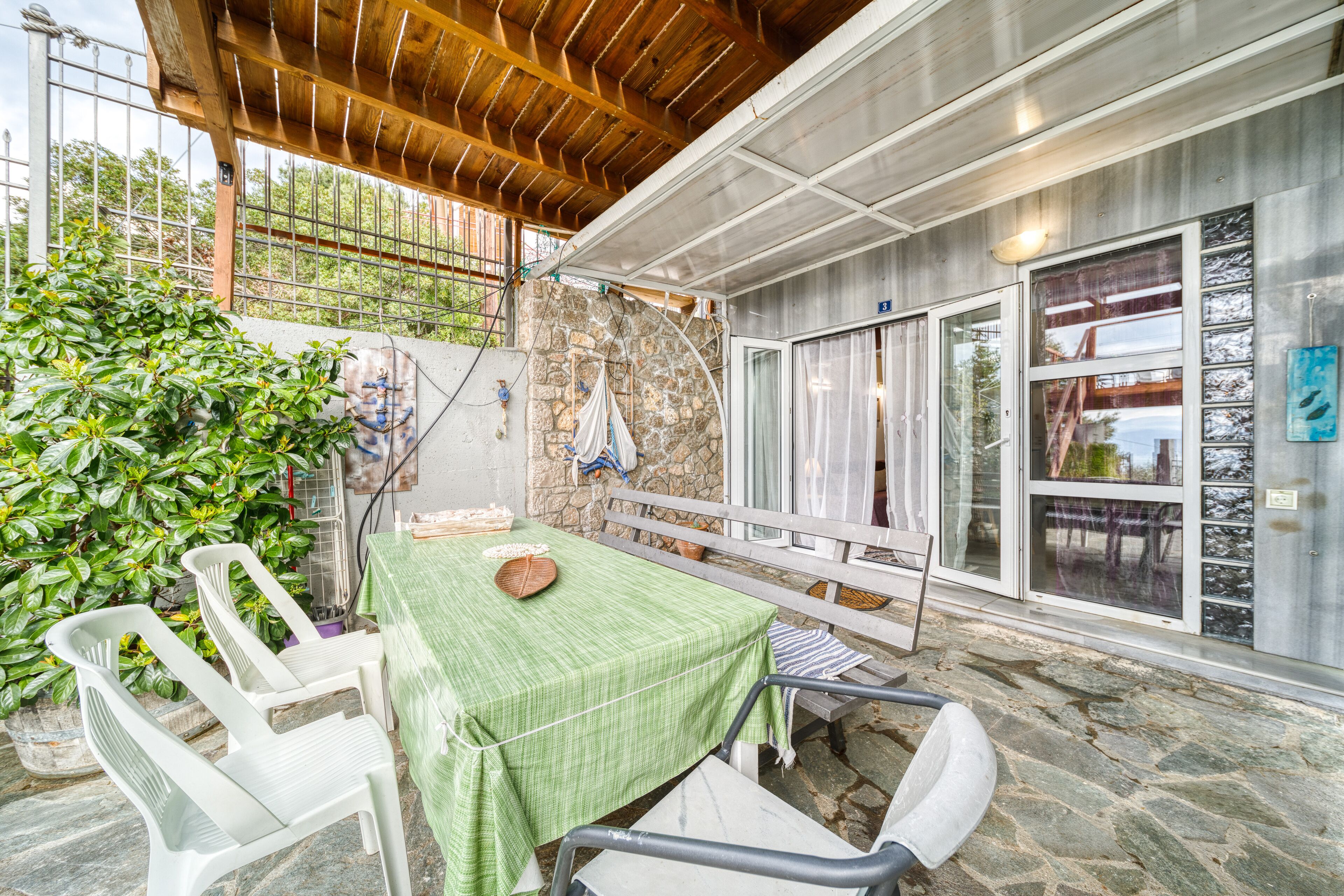 Studio, 1 Bedroom, Balcony, Garden View | Outdoor dining