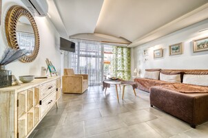 Estúdio, 1 quarto, sacada, vista para o jardim | Parte interna