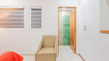1 habitación, escritorio, tabla de planchar con plancha y wifi gratis