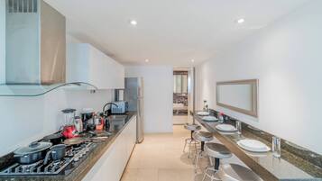 Fridge, microwave, stovetop, electric kettle