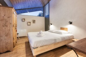 4 chambres, fer et planche Ă repasser, Wi-Fi gratuit, draps fournis