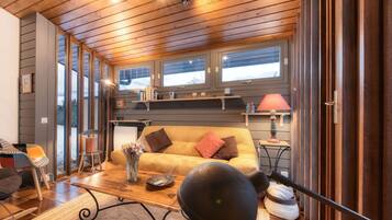 Télévision, lecteur de DVD, chaßne hi-fi