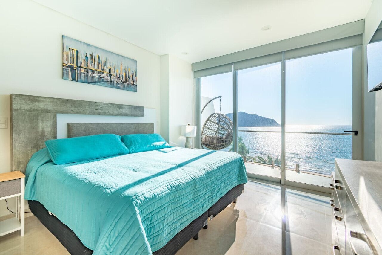 2 slaapkamers, een strijkplank/strijkijzer, gratis wifi, beddengoed