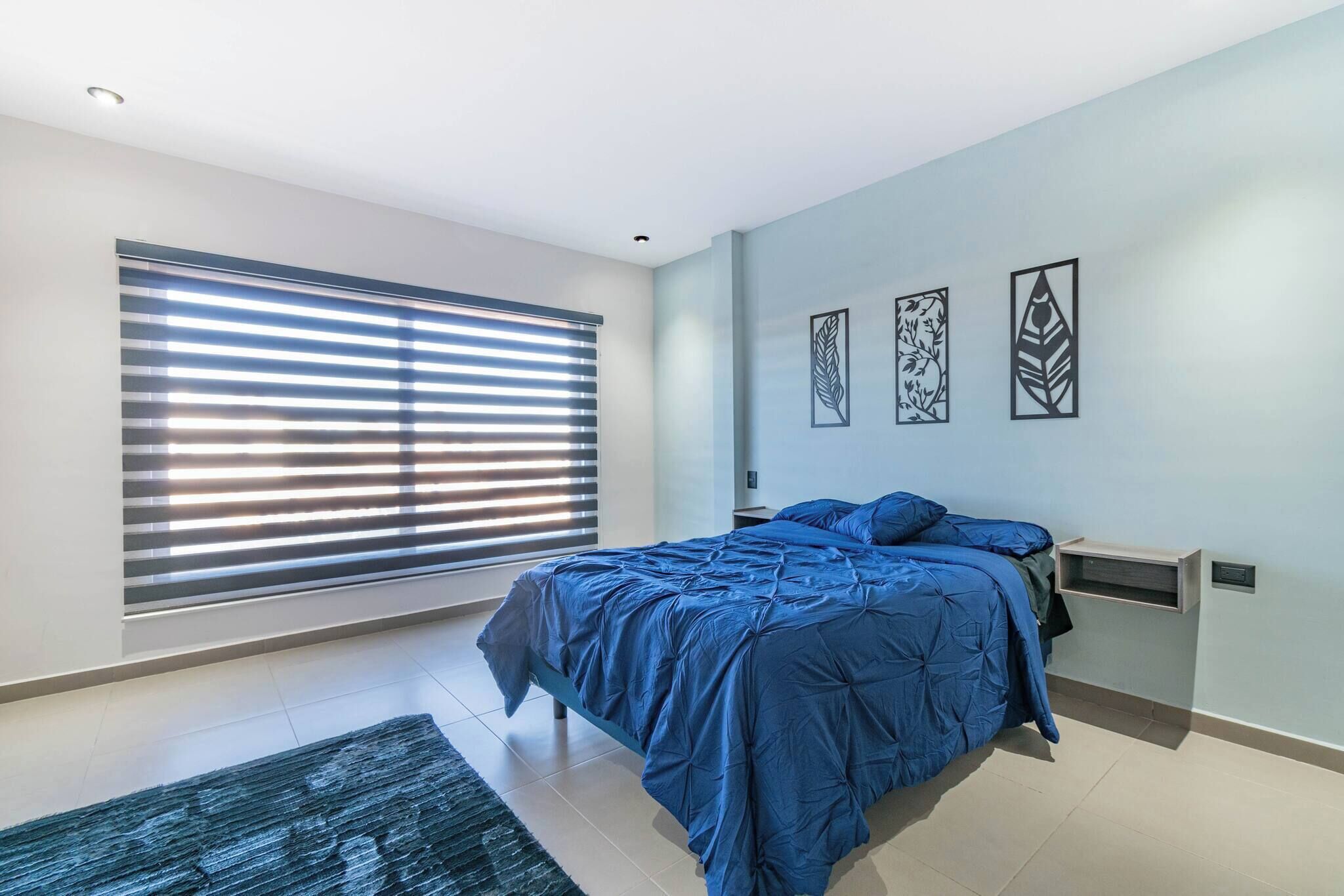 2 dormitorios, tabla de planchar con plancha, wifi gratis y ropa de cama