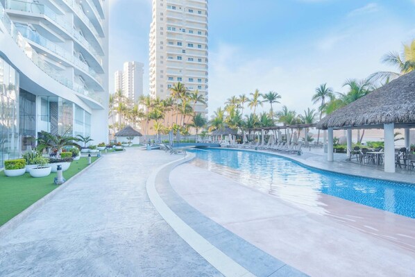 Beheizter Pool