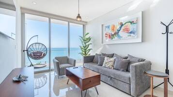 TV connectée, table de tennis de table