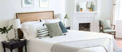 3 habitaciones, escritorio, tabla de planchar con plancha y wifi gratis