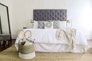 3 Schlafzimmer, Schreibtisch, Bügeleisen/Bügelbrett, kostenloses WLAN