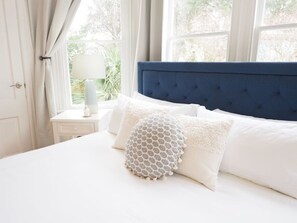 3 bedrooms, desk, iron/ironing board, WiFi