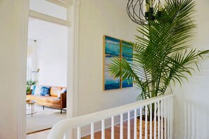 Interior - Stunning 1890 Savannah Victorian - Walk to it all! (Savannah)