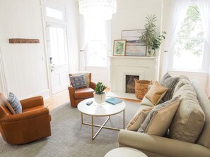 スマートテレビ、暖炉