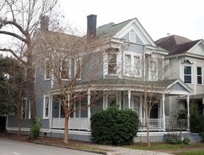 Exterior - Beautiful Forsyth Park Charmer - Amazing Location! (Savannah)