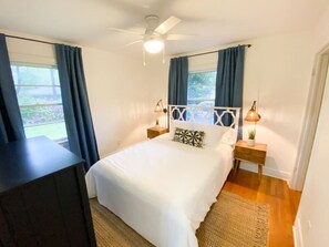 4 bedrooms, desk, iron/ironing board, free WiFi