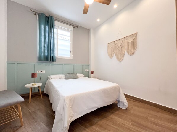 2 dormitorios, tabla de planchar con plancha, wifi