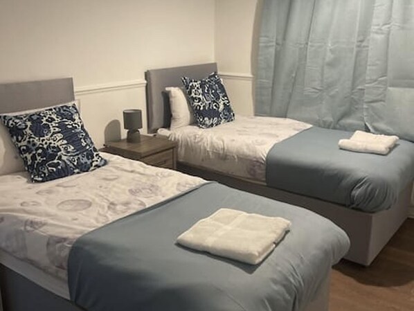 House | 3 bedrooms, iron/ironing board, free WiFi, bed sheets