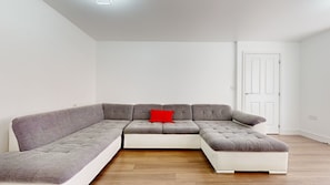 Maison | Aire de séjour | Téléviseur