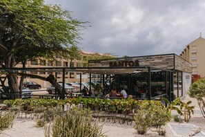 Alimentação e bebidas