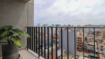 Apartament, 2 dormitoris (1010) | Balcó