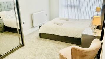 Apartment | 2 bedrooms, iron/ironing board, free WiFi, bed sheets