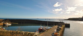The Old Surgery, Crail- welcoming apartment