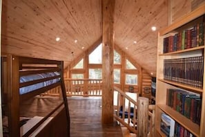 Interior - The Rocking G - Vacation and recreation by Yellowstone Park (Fremont County)