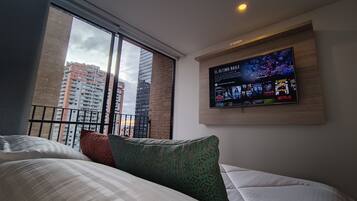 2 habitaciones, tabla de planchar con plancha, wifi y ropa de cama