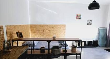 Le studio de Max : Terrasse et Parking