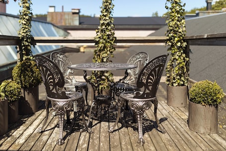 Sundeck