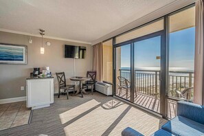 Living area - Outstanding View From 9th Floor (Myrtle Beach)