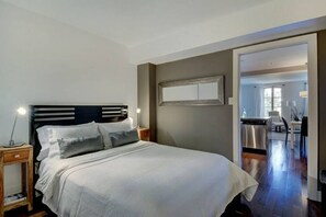 1 bedroom, iron/ironing board, WiFi, bed sheets - Les Immeubles Charlevoix - Le Quai St-André 1175 (Québec City)
