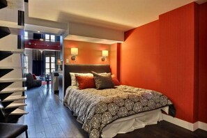 3 habitaciones, tabla de planchar con plancha, wifi y ropa de cama 