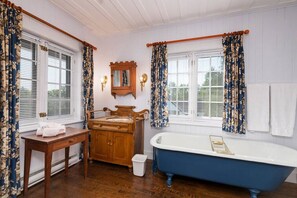 Imagen sin descripción, 2 de 17, botón