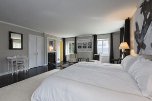 Unclassified image, 4 of 24, button - 359 · Les Immeubles Charlevoix - 359 (La Malbaie)