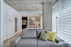 TV - Les Immeubles Charlevoix - 760306 (Ville de Québec)