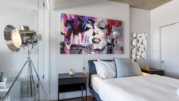 1 slaapkamer, een strijkplank/strijkijzer, wifi, beddengoed