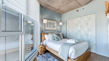 2 makuuhuonetta, silitysrauta/-lauta, Wi-Fi, vuodevaatteet