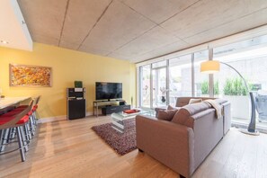 TV - Les Immeubles Charlevoix - 760416 - CITQ 279646 (Ville de Québec)